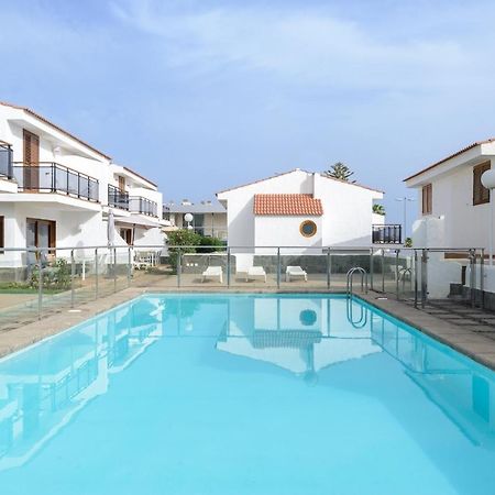 Bonito bungalow con piscina junto a la playa San Bartolomé Esterno foto