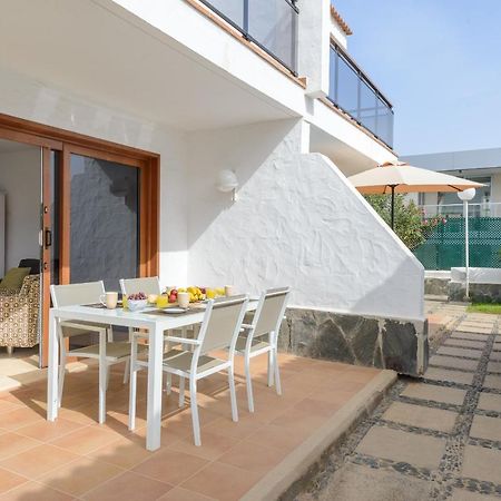 Bonito bungalow con piscina junto a la playa San Bartolomé Esterno foto