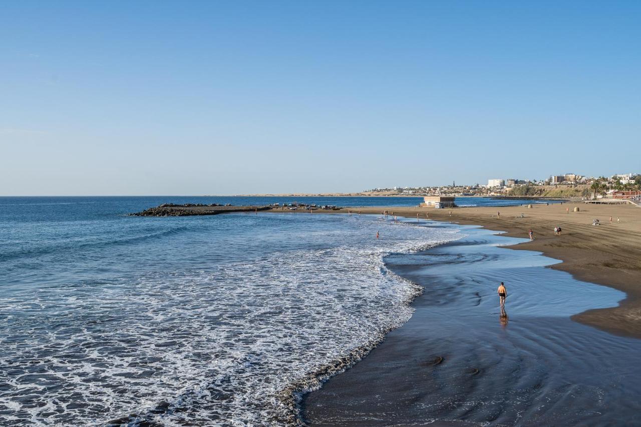 Bonito bungalow con piscina junto a la playa San Bartolomé Esterno foto