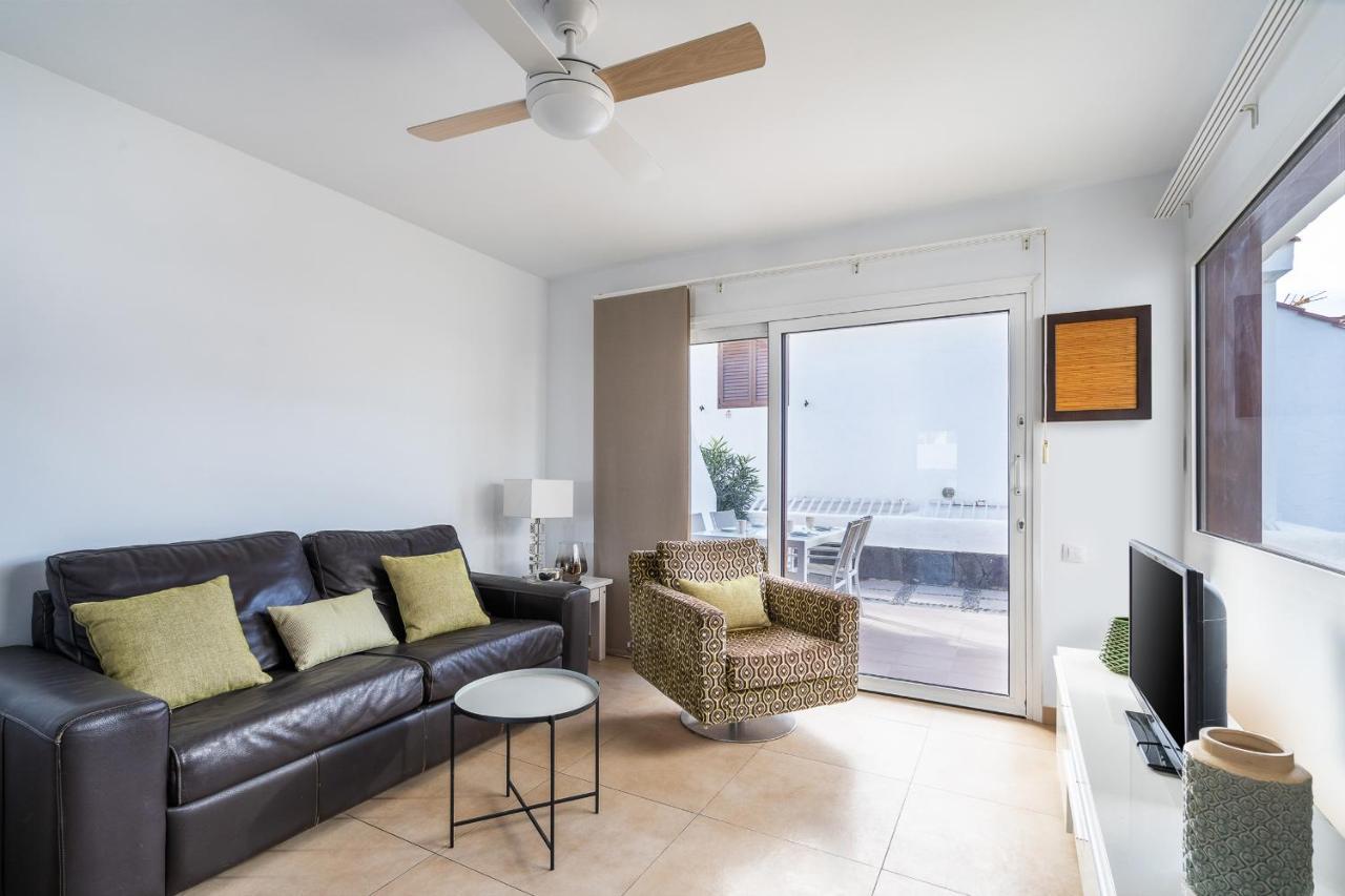 Bonito bungalow con piscina junto a la playa San Bartolomé Esterno foto